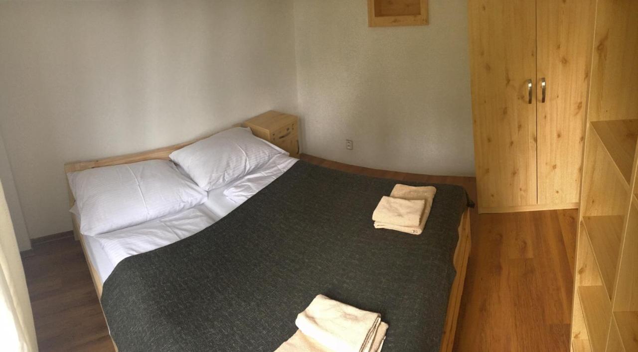Apartman Zara Вельки-Славков Екстер'єр фото
