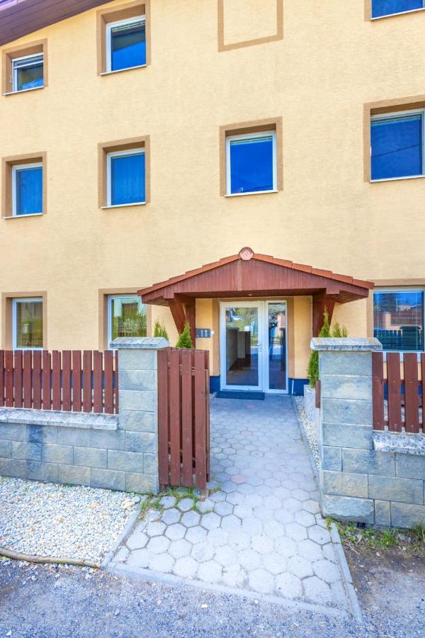 Apartman Zara Вельки-Славков Екстер'єр фото